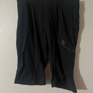 Lululemon Athletica Black Athletic Shorts Lightweight Relaxed Fit